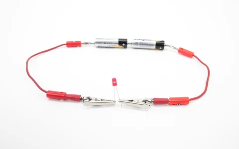 Badanie diody i diody świecącej (LED)